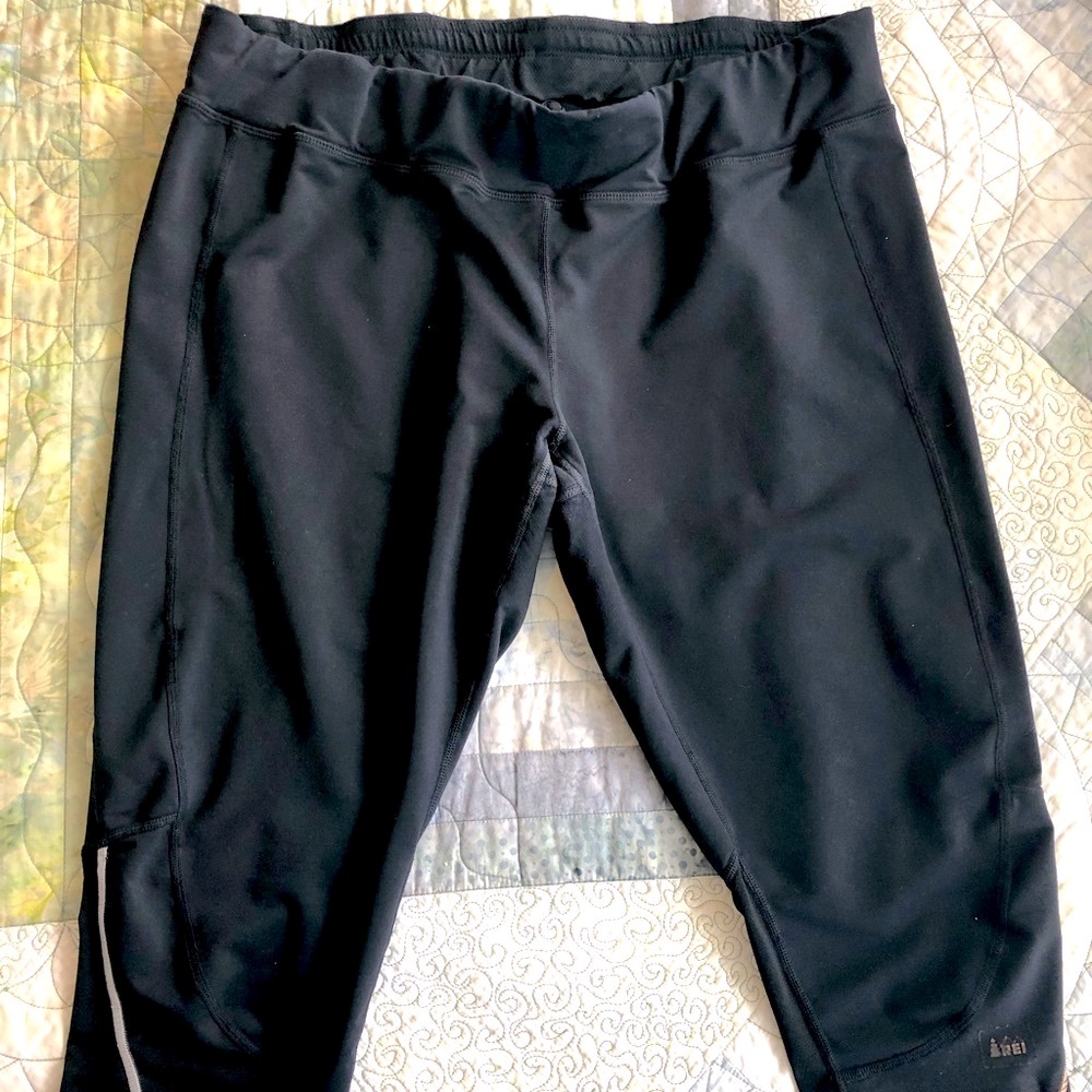 Womens capri pants black stretch
